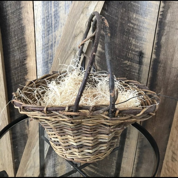 Natural Grapevine Twig Easter Basket with Rattan Bird Beautiful Rustic Basket Natural Grapevine Twig Easter Basket with Rattan Bird Beautiful Rustic Basket